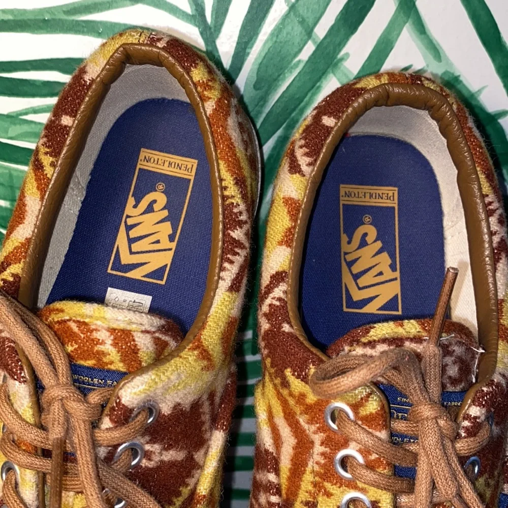 Vans X Pendleton Tribal Aztec Wool Classic Sneakers Men’s 9 - Picture 9 of 10